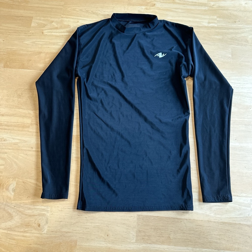 Women’s Black Long Sleeve Activewear shirt small